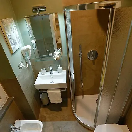 Affittacamere Gaslini Vicinissimo - Casa Dello Zio *