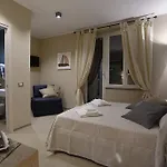 Gaslini Vicinissimo - Casa Dello Zio 3* Janov